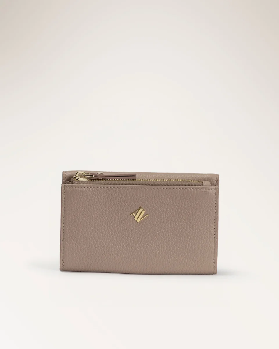 Wallet Blush
