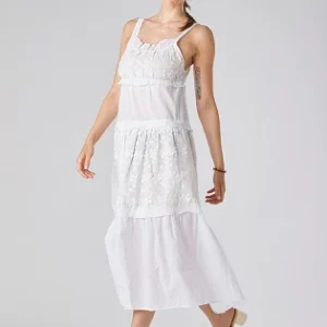 Abito lungo fiori ricamati