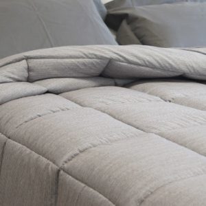 Trapunta tinto in filo